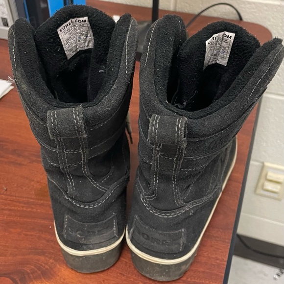 Sorel Winter Snow Boots. - Picture 3 of 6